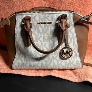 Michael Kors crossbody